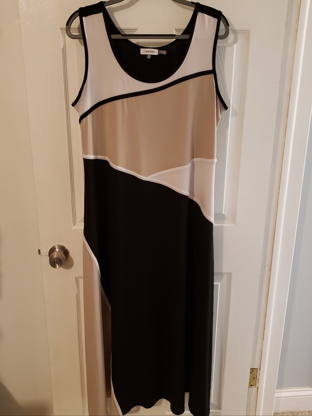 Calvin Klein Colorblock Sleeveless Maxi Dress - Black & Beige